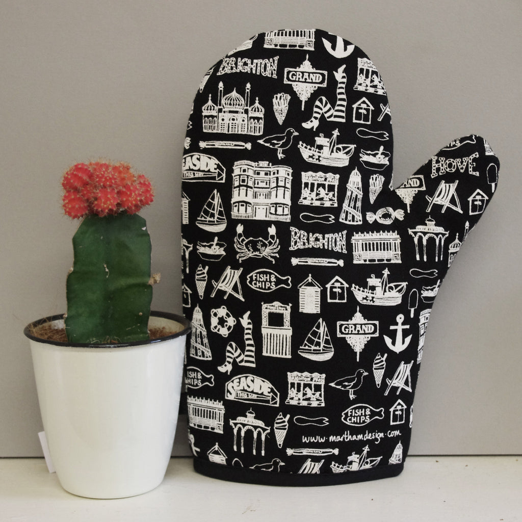 Brighton oven mitt
